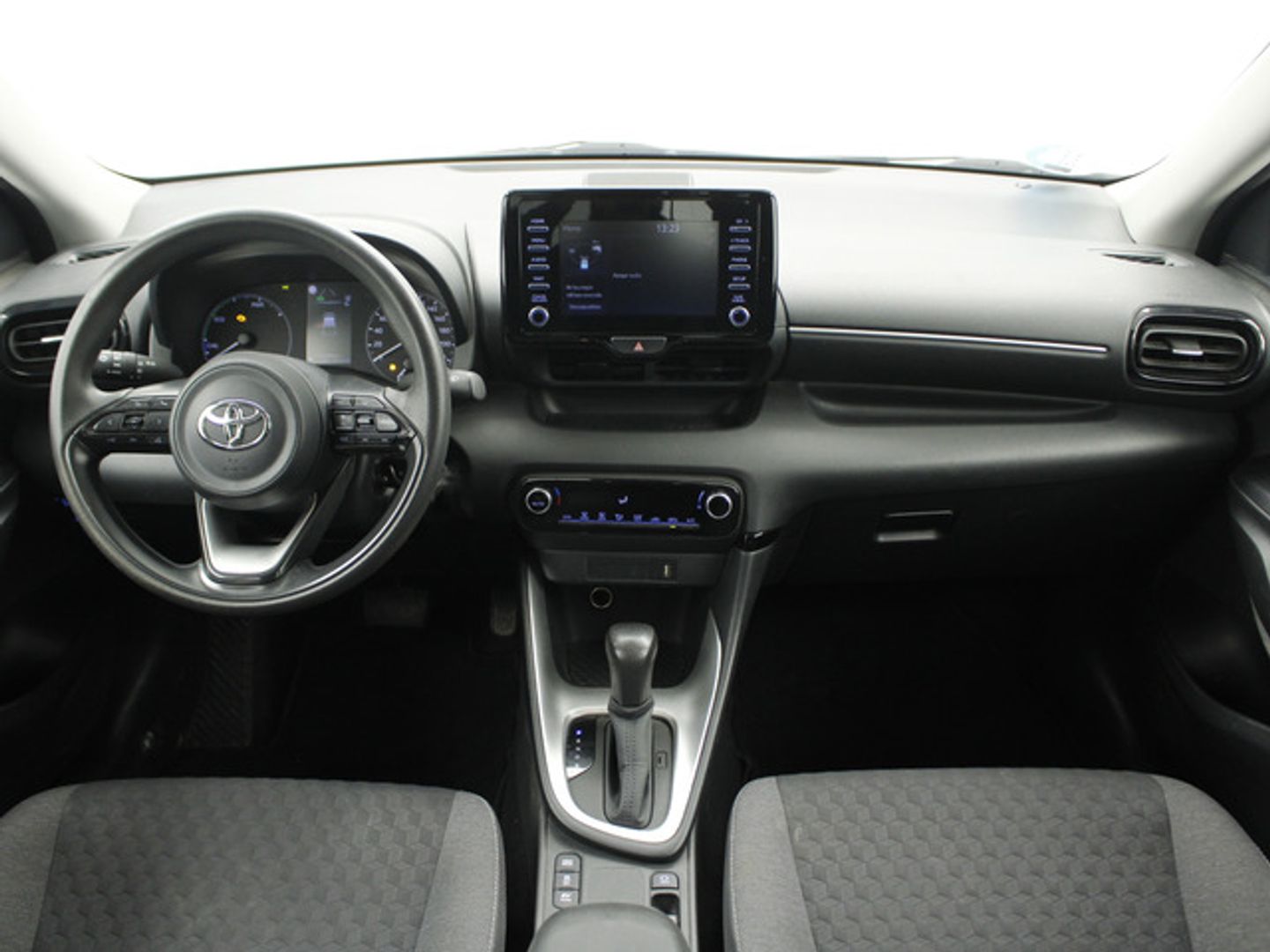 Toyota Yaris 120H Business Plus 85 kW (116 CV)