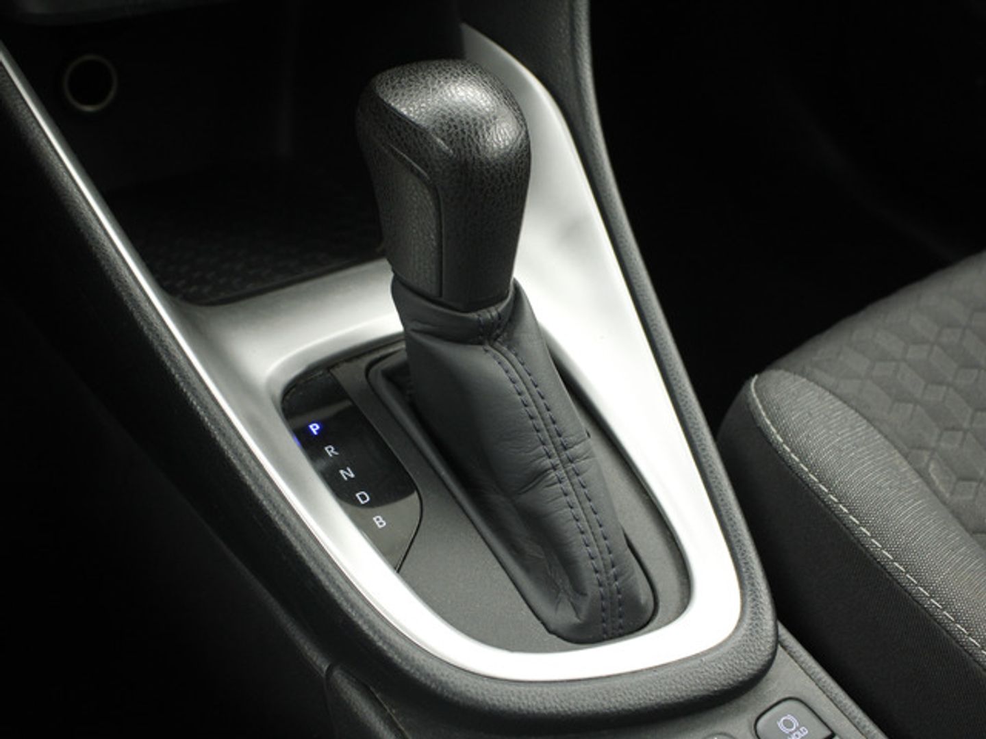 Toyota Yaris 120H Business Plus 85 kW (116 CV)