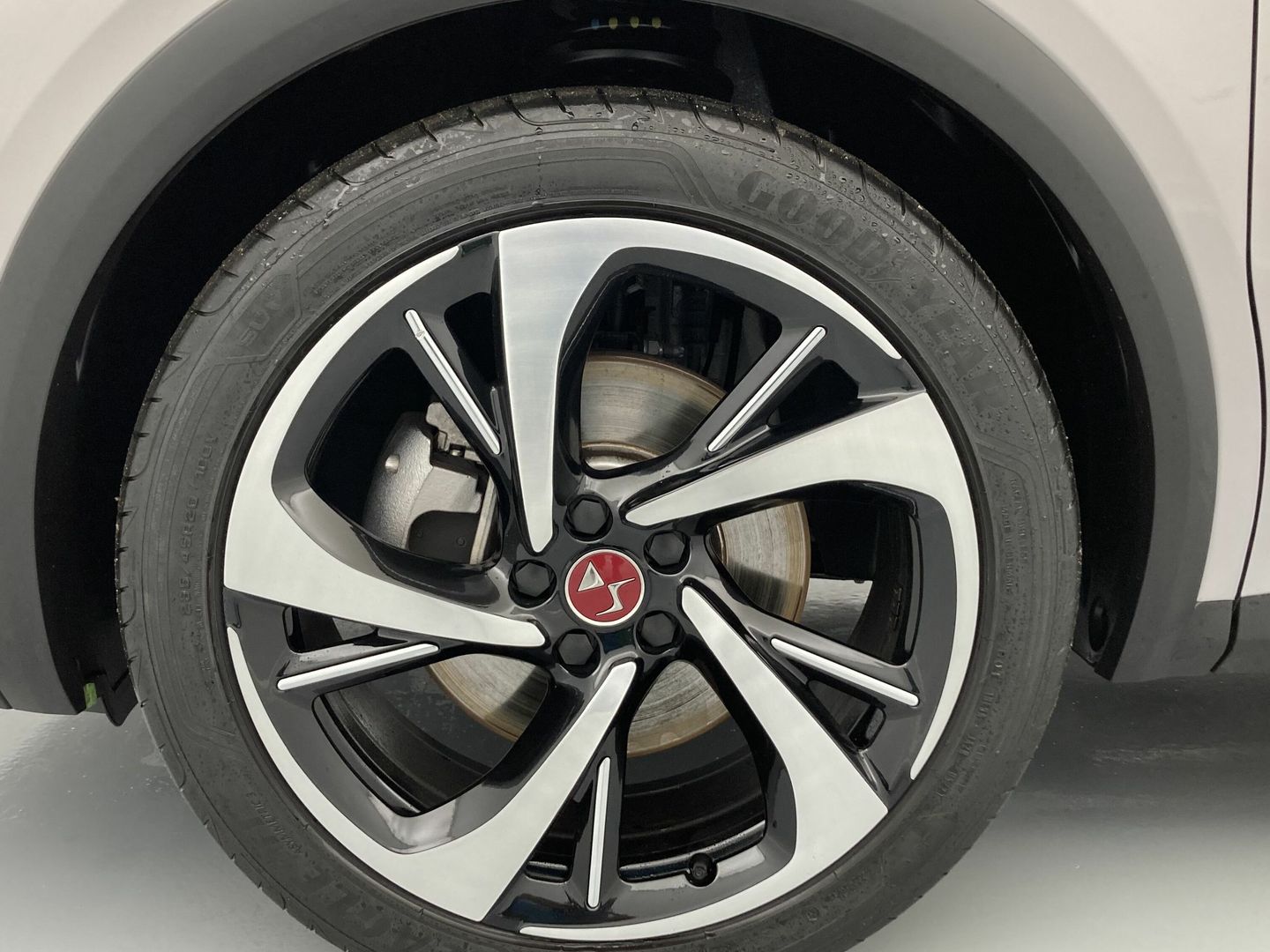 DS DS7 Crossback E-Tense 300 Performance Line+ 4WD Auto 221 kW (300 CV)