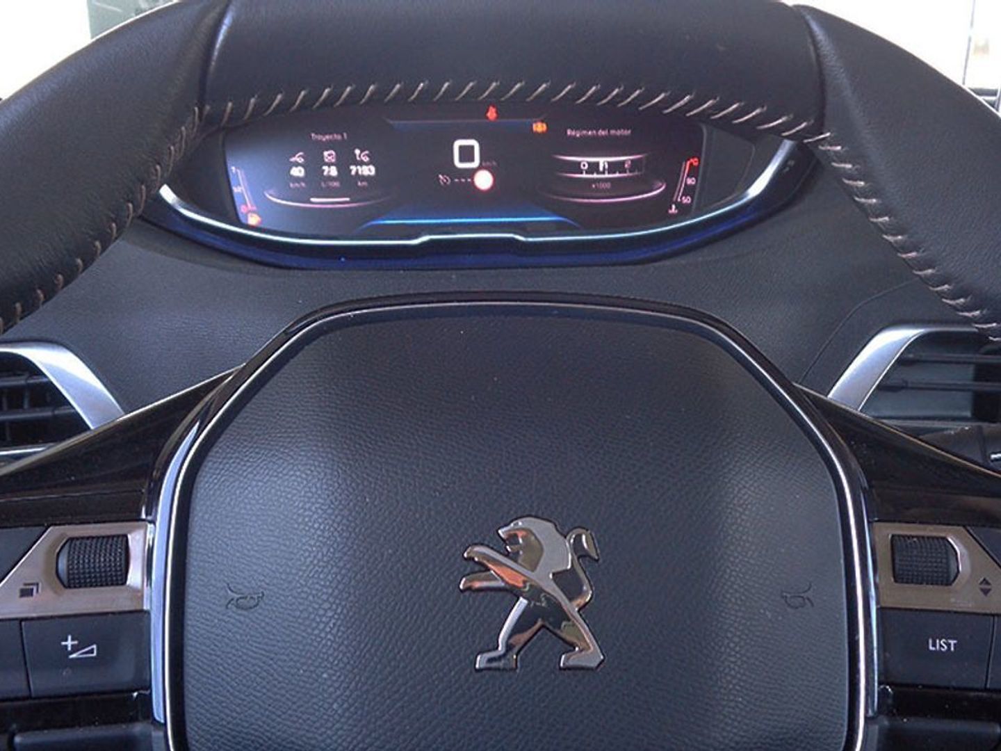 Peugeot 3008 PureTech 130 S&S Active Pack 96 kW (130 CV)