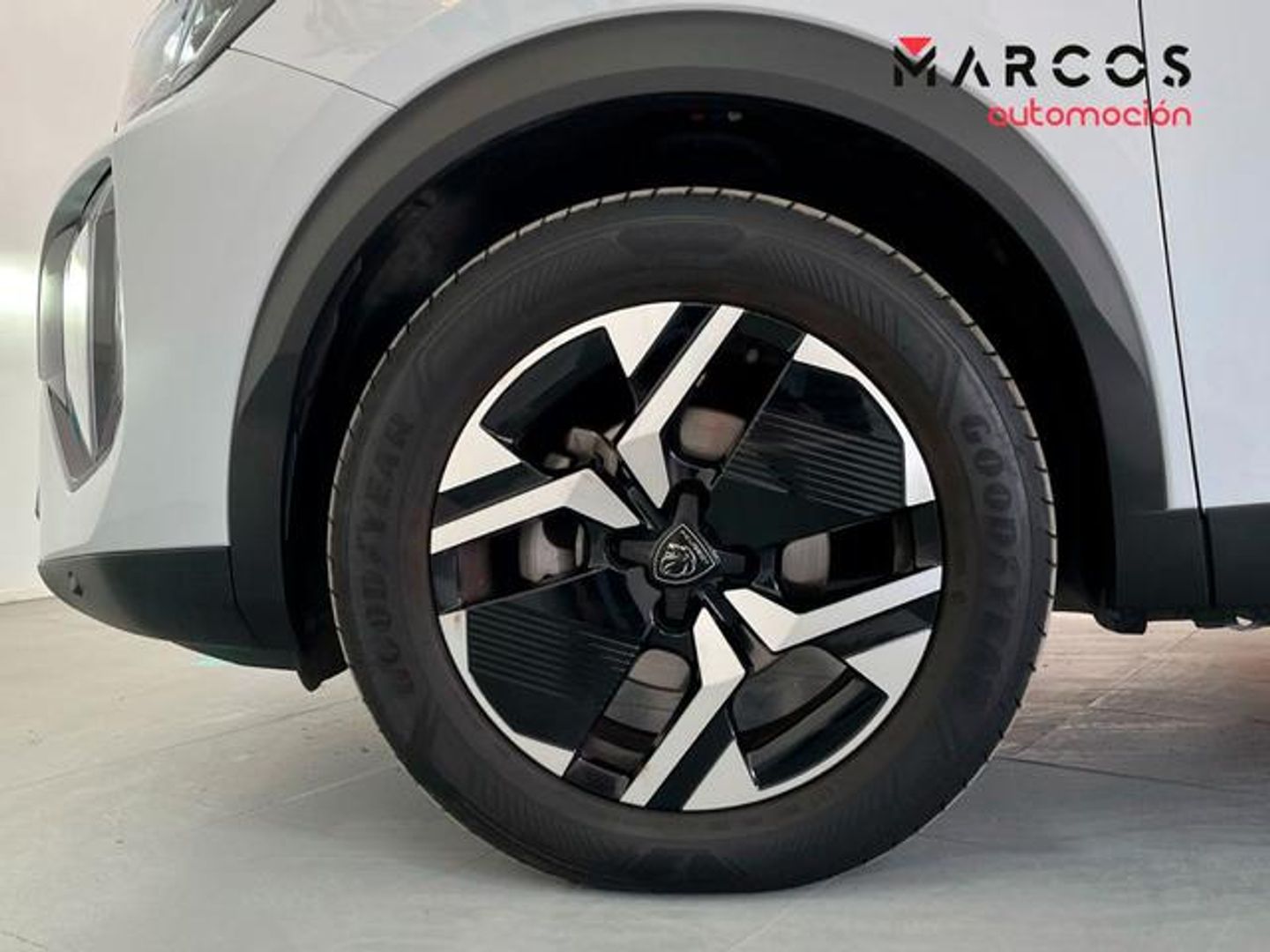 Peugeot 2008 PureTech 100 S&S Allure 75 kW (100 CV)