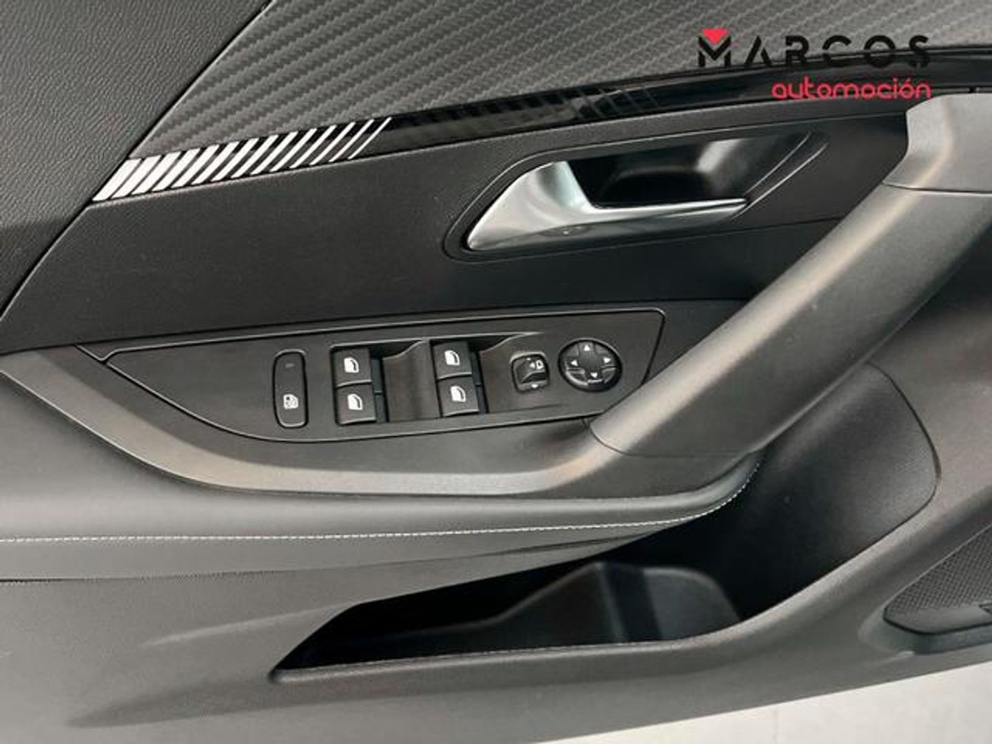 Peugeot 2008 PureTech 100 S&S Allure 75 kW (100 CV)