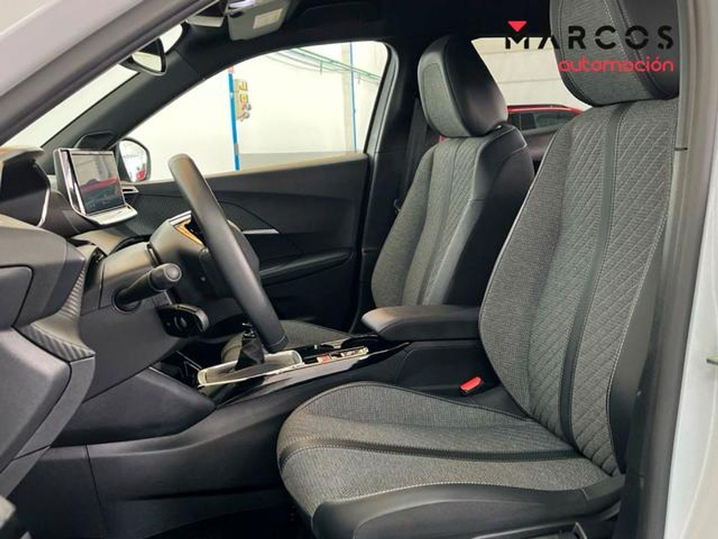 Peugeot 2008 PureTech 100 S&S Allure 75 kW (100 CV)