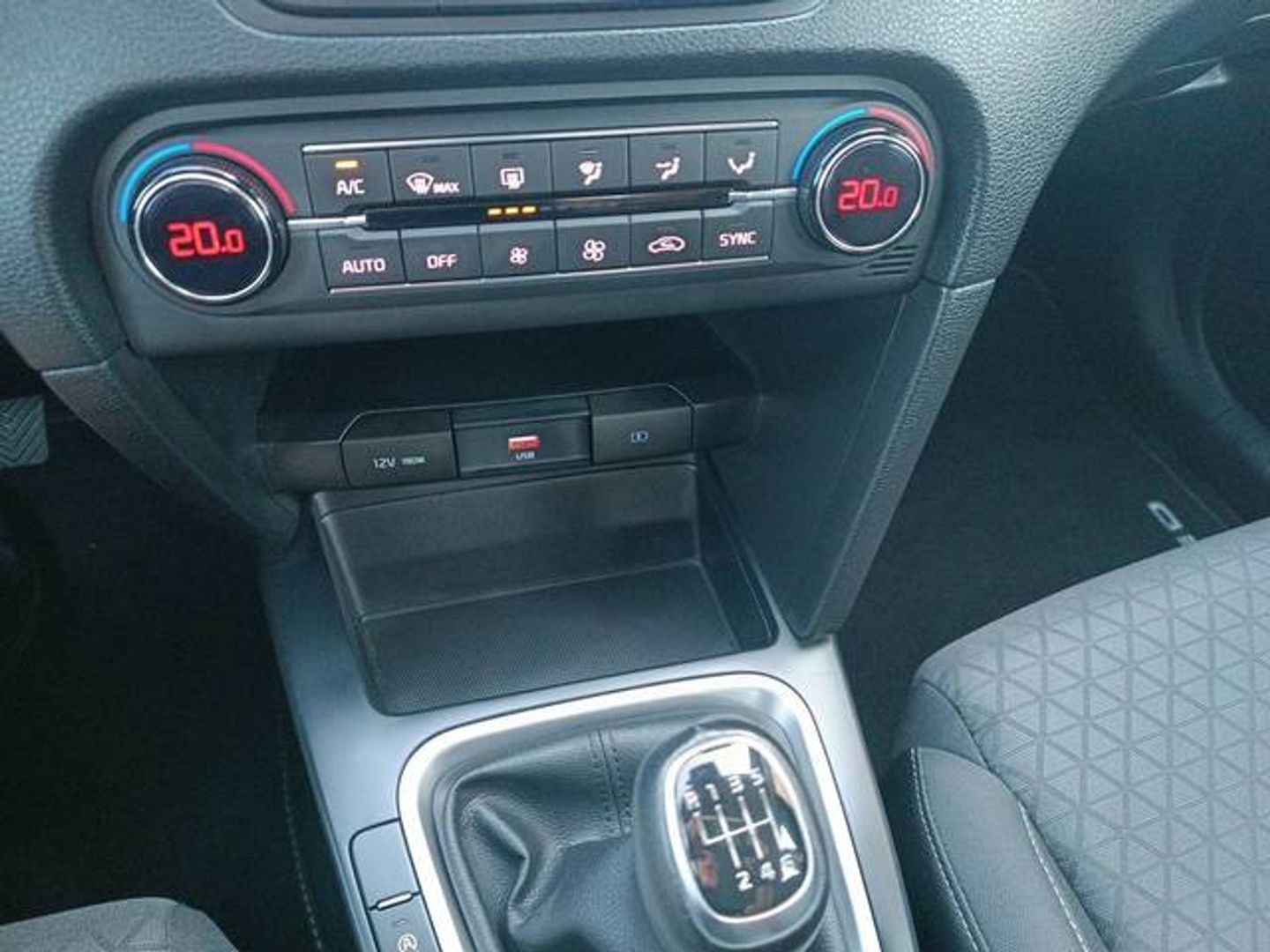 Kia Ceed 1.0 T-GDI Drive 74 kW (100 CV)