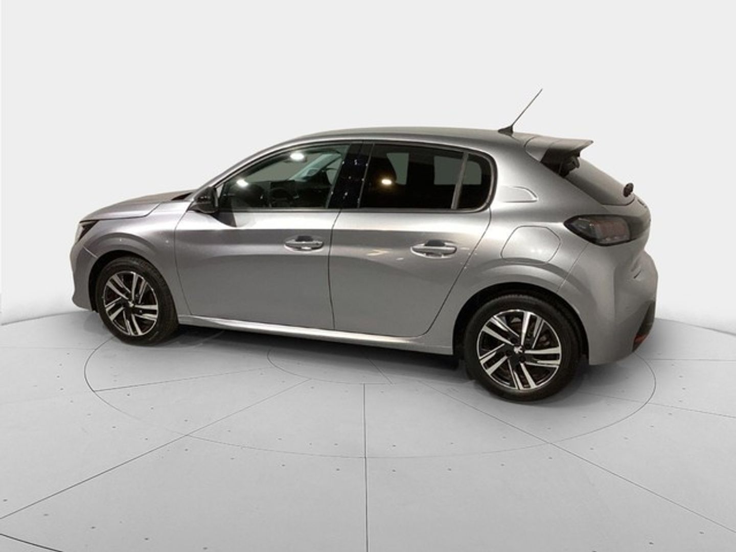 Peugeot 208 PureTech 100 Allure EAT8 75 kW (100 CV)