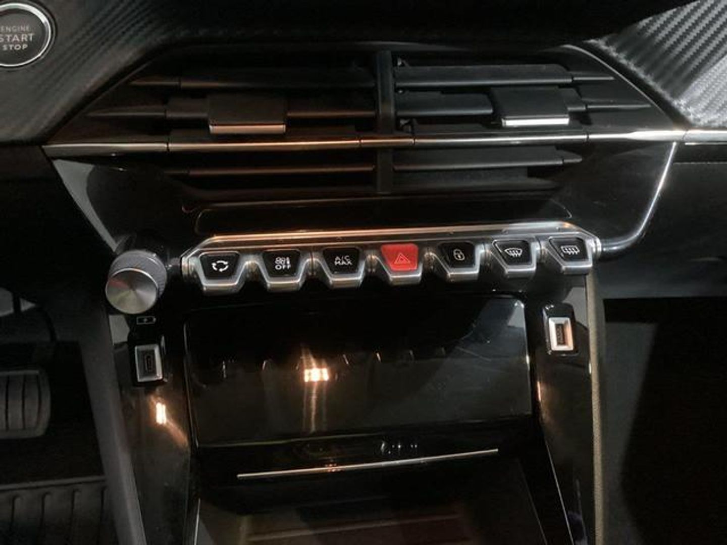 Peugeot 208 PureTech 100 Allure EAT8 75 kW (100 CV)