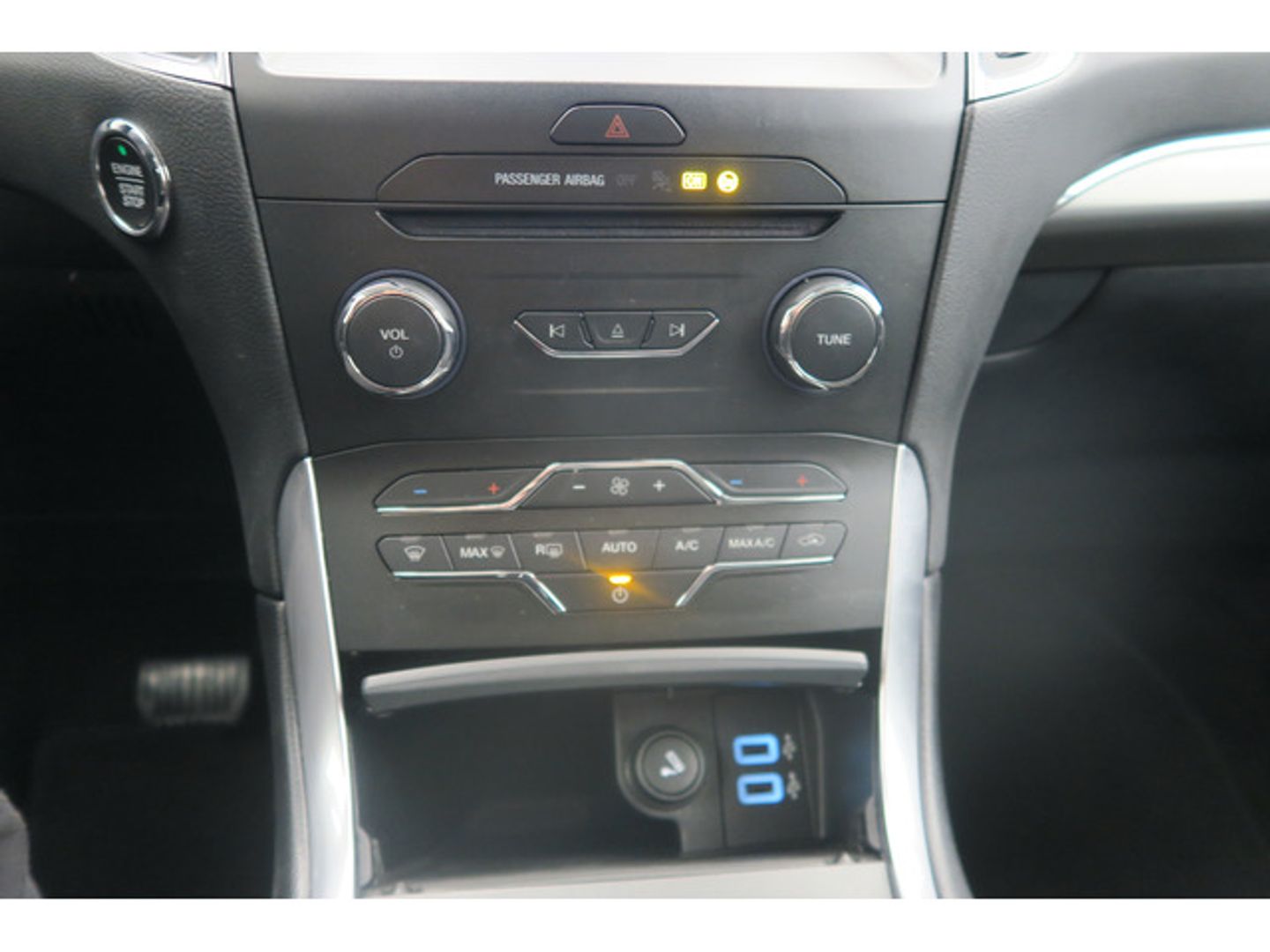 Ford Galaxy 2.5 Duratec FHEV Titanium Auto 140 kW (190 CV)