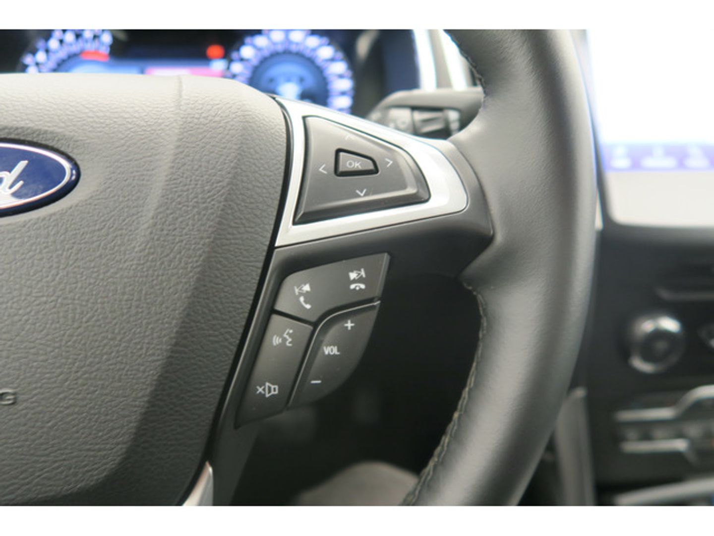 Ford Galaxy 2.5 Duratec FHEV Titanium Auto 140 kW (190 CV)