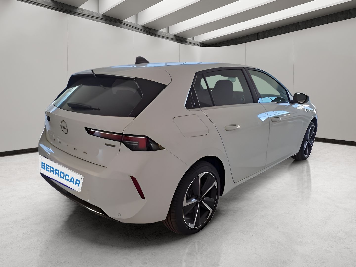 Opel Astra 1.6T Hybrid Elegance Auto 133 kW (181 CV)