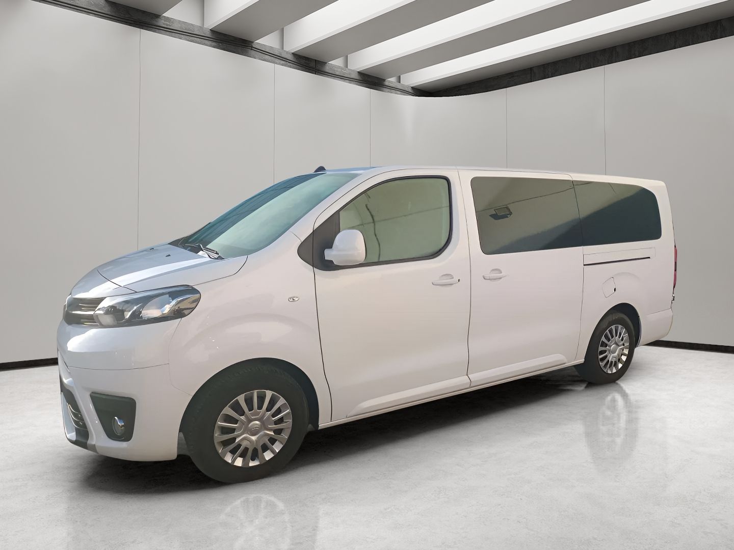 Toyota Proace Verso 2.0D VX Shuttle 107 kW (145 CV) Blanco Minivan