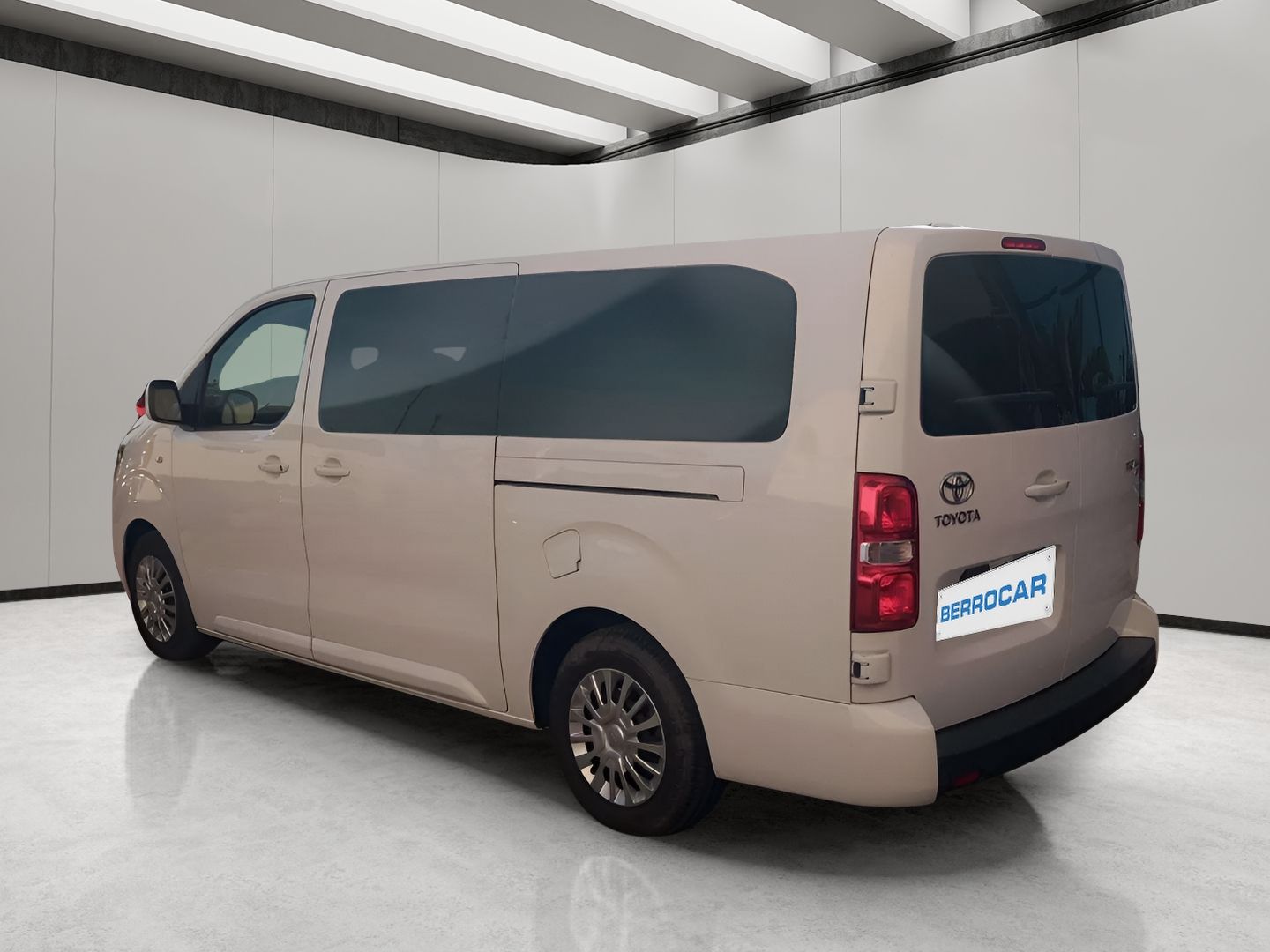 Toyota Proace Verso 2.0D VX Shuttle 107 kW (145 CV)