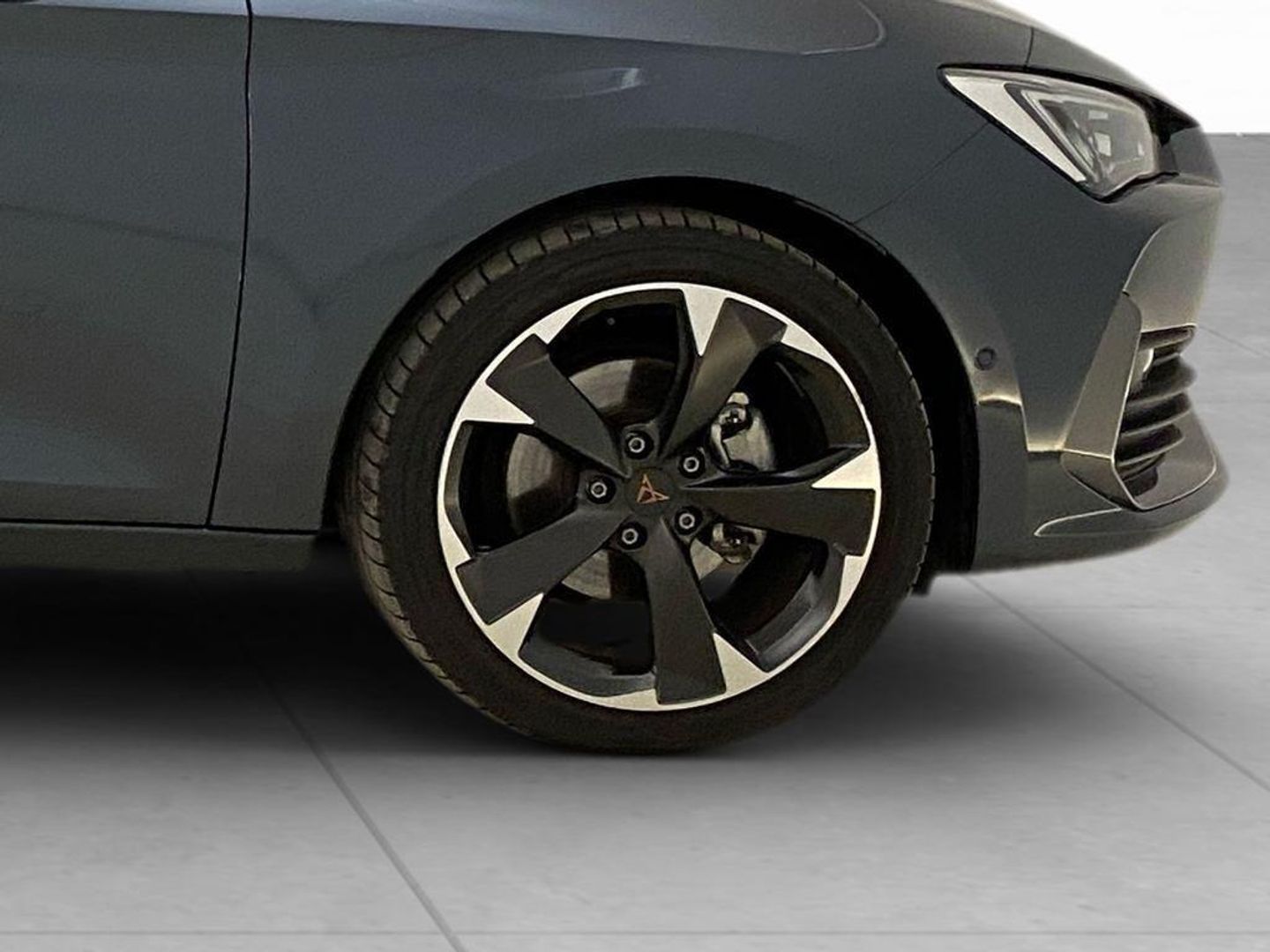 CUPRA Leon Sportstourer 1.5 eTSI DSG 110 kW (150 CV)