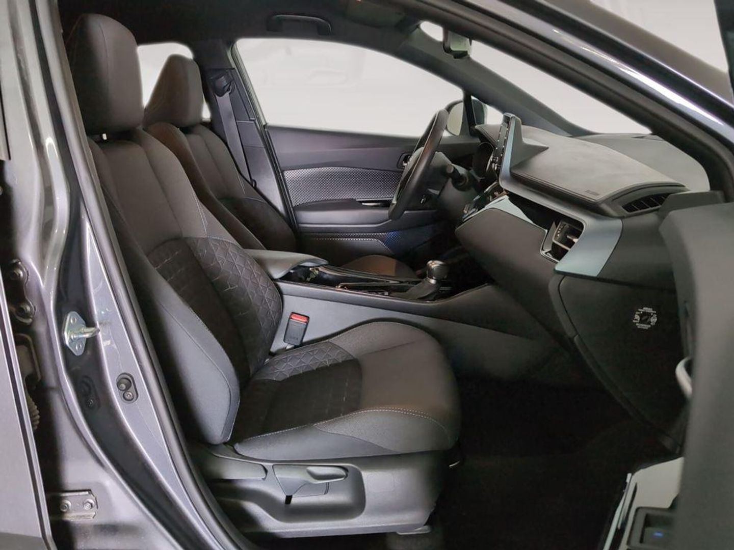 Toyota C-HR 1.8 125H Advance 90 kW (122 CV)