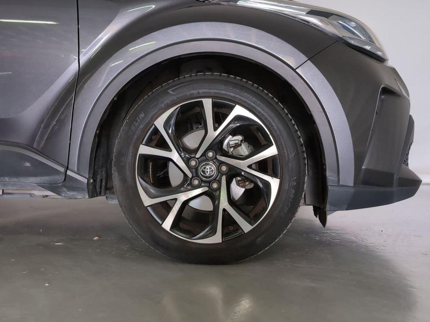 Toyota C-HR 1.8 125H Advance 90 kW (122 CV)