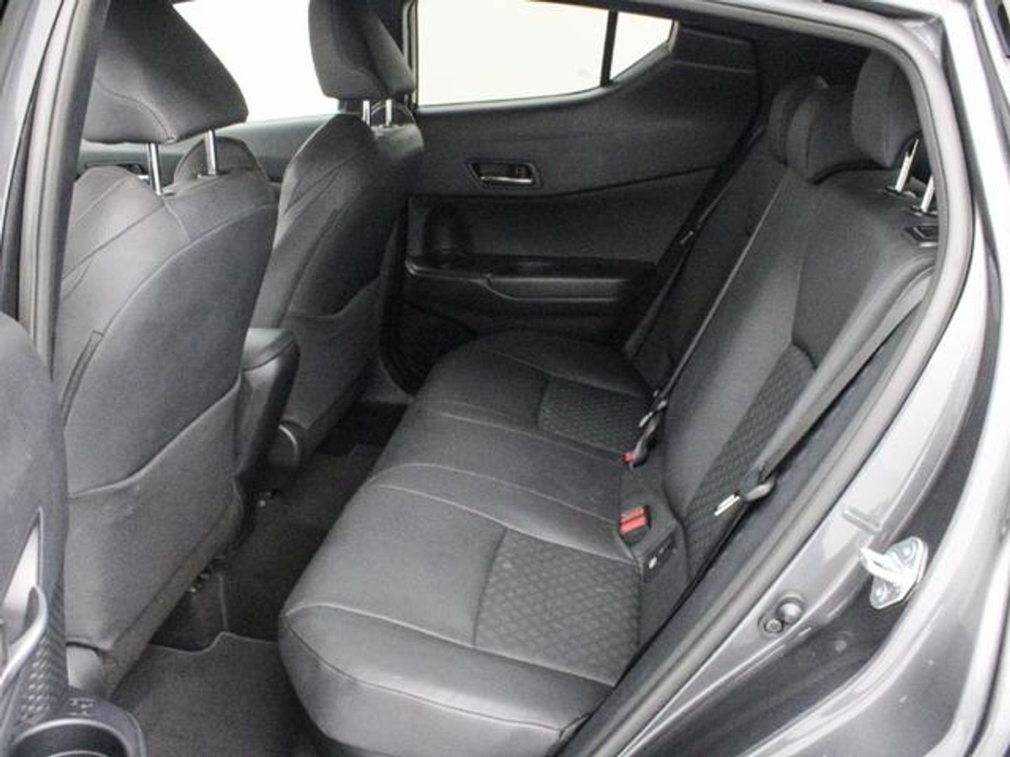 Toyota C-HR 180H Advance 135 kW (184 CV)