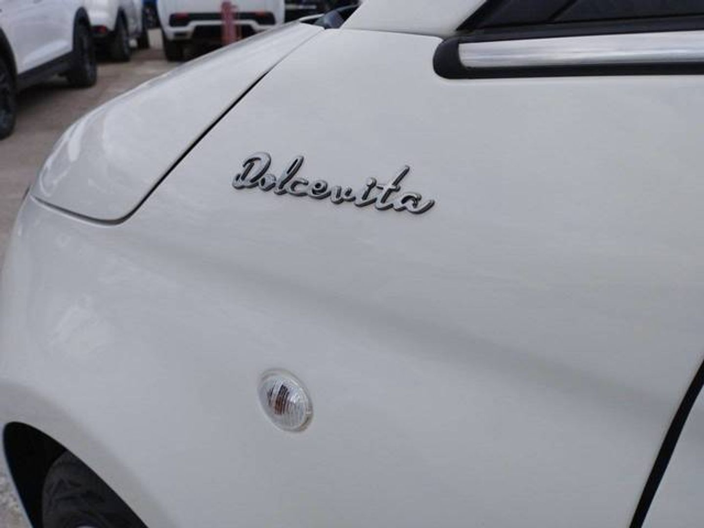 Fiat 500 1.0 Hybrid Dolcevita 51 kW (70 CV)