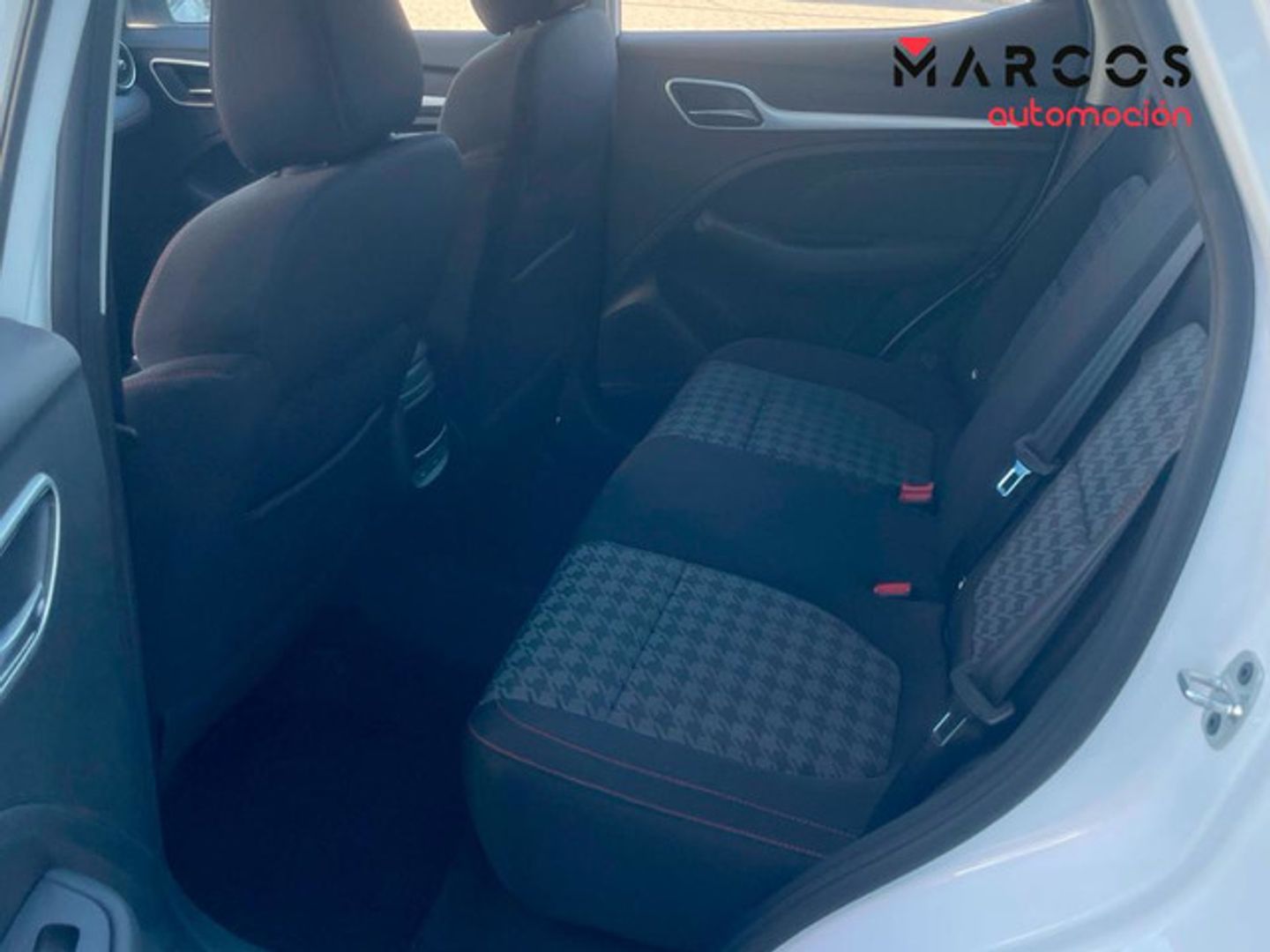 MG ZS 1.5 Comfort 78 kW (106 CV)