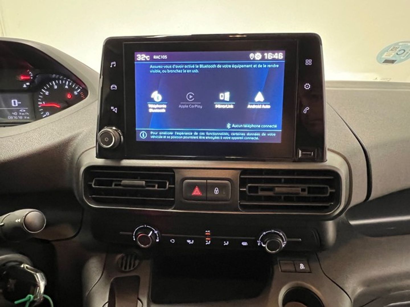 Peugeot Partner Furgon BlueHDi 100 Standard 600kg 73 kW (98 CV)