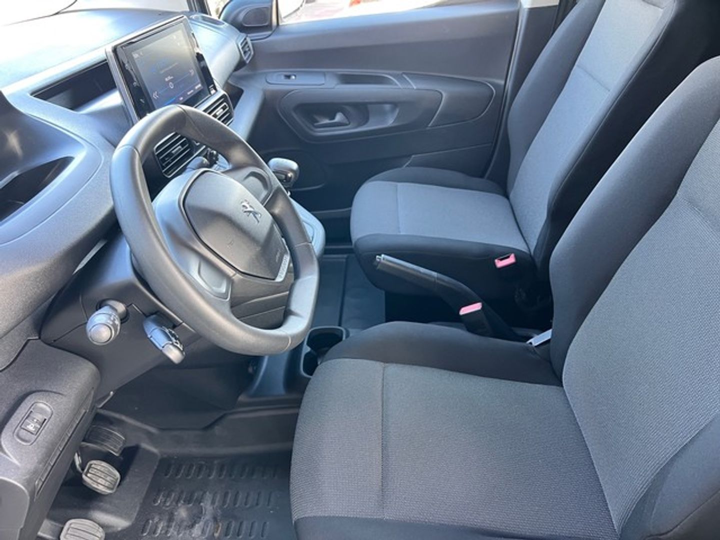 Peugeot Partner Furgon BlueHDi 100 Standard 600kg 73 kW (98 CV)