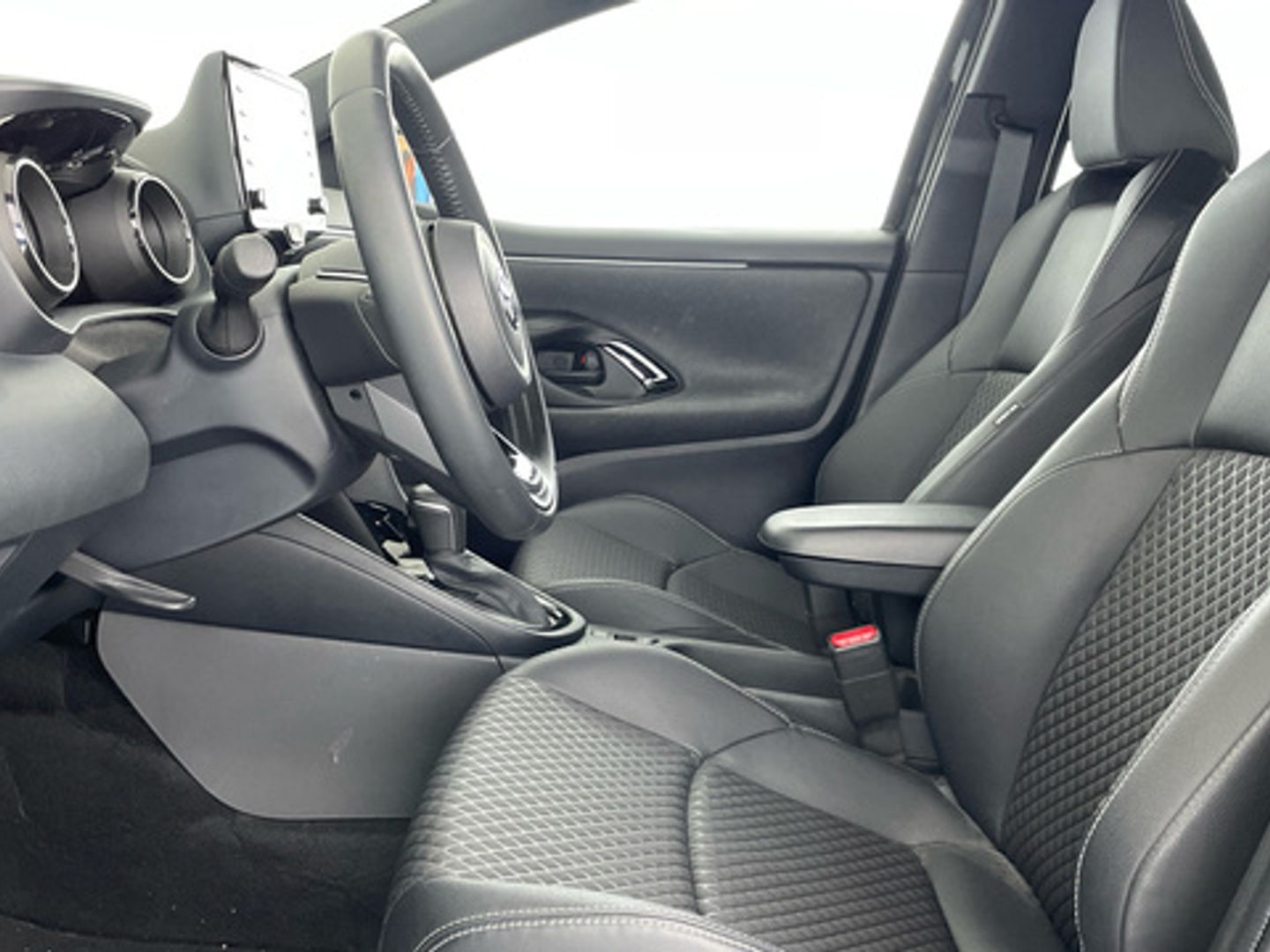 Toyota Yaris 120H Style 85 kW (116 CV)