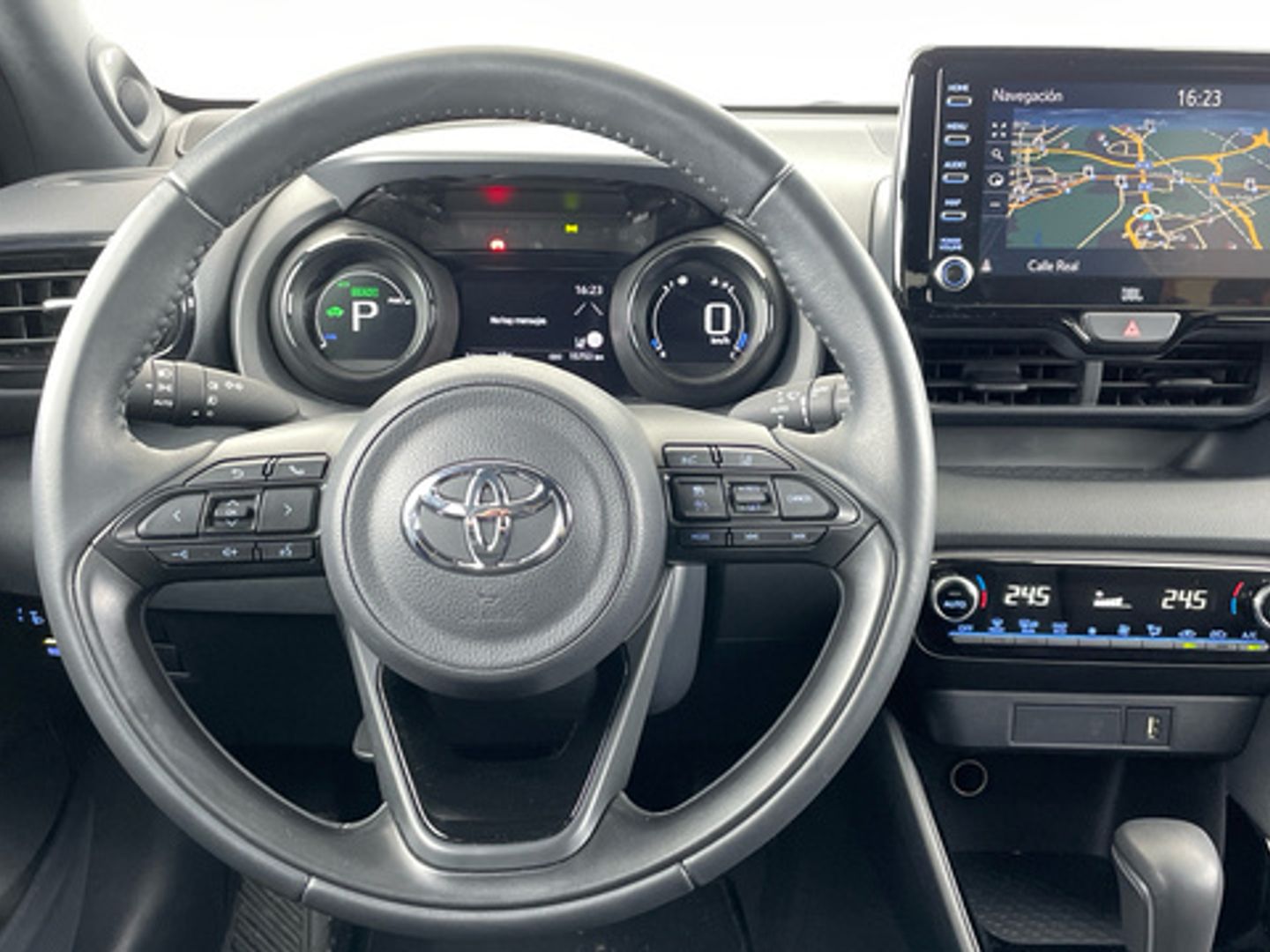 Toyota Yaris 120H Style 85 kW (116 CV)