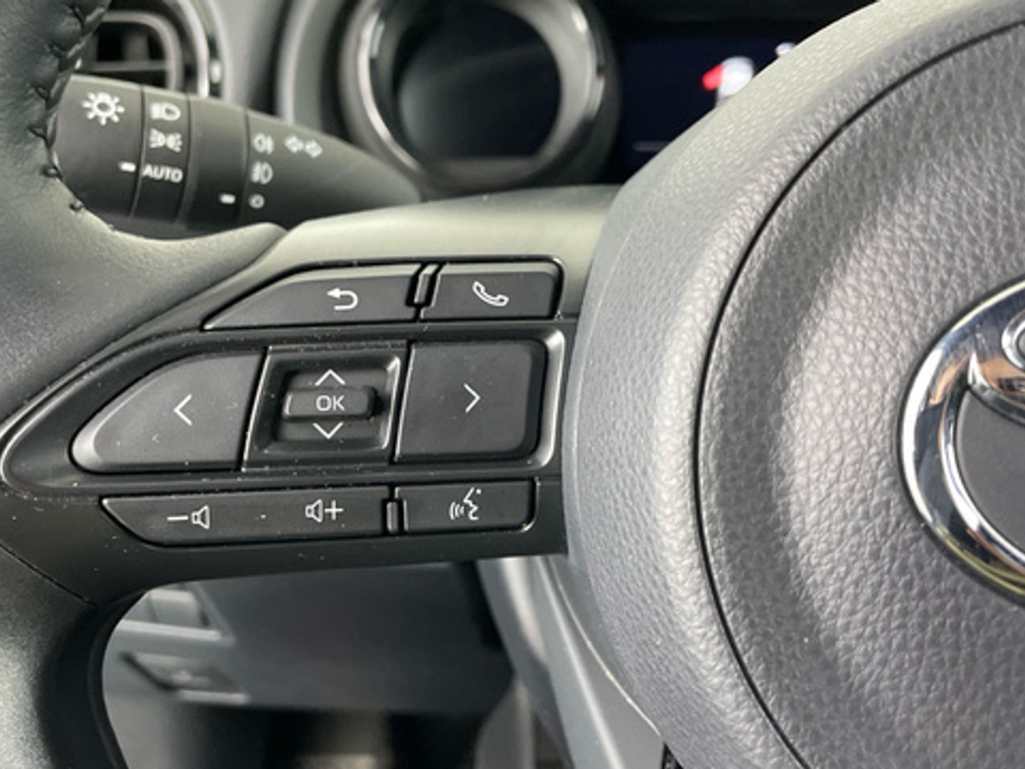 Toyota Yaris 120H Style 85 kW (116 CV)