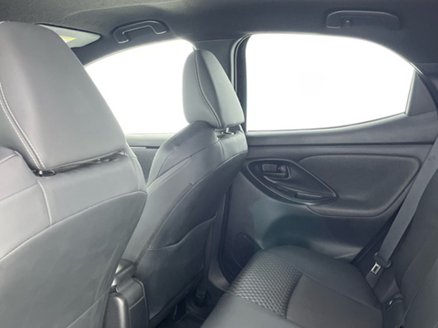 Toyota Yaris 120H Style 85 kW (116 CV)