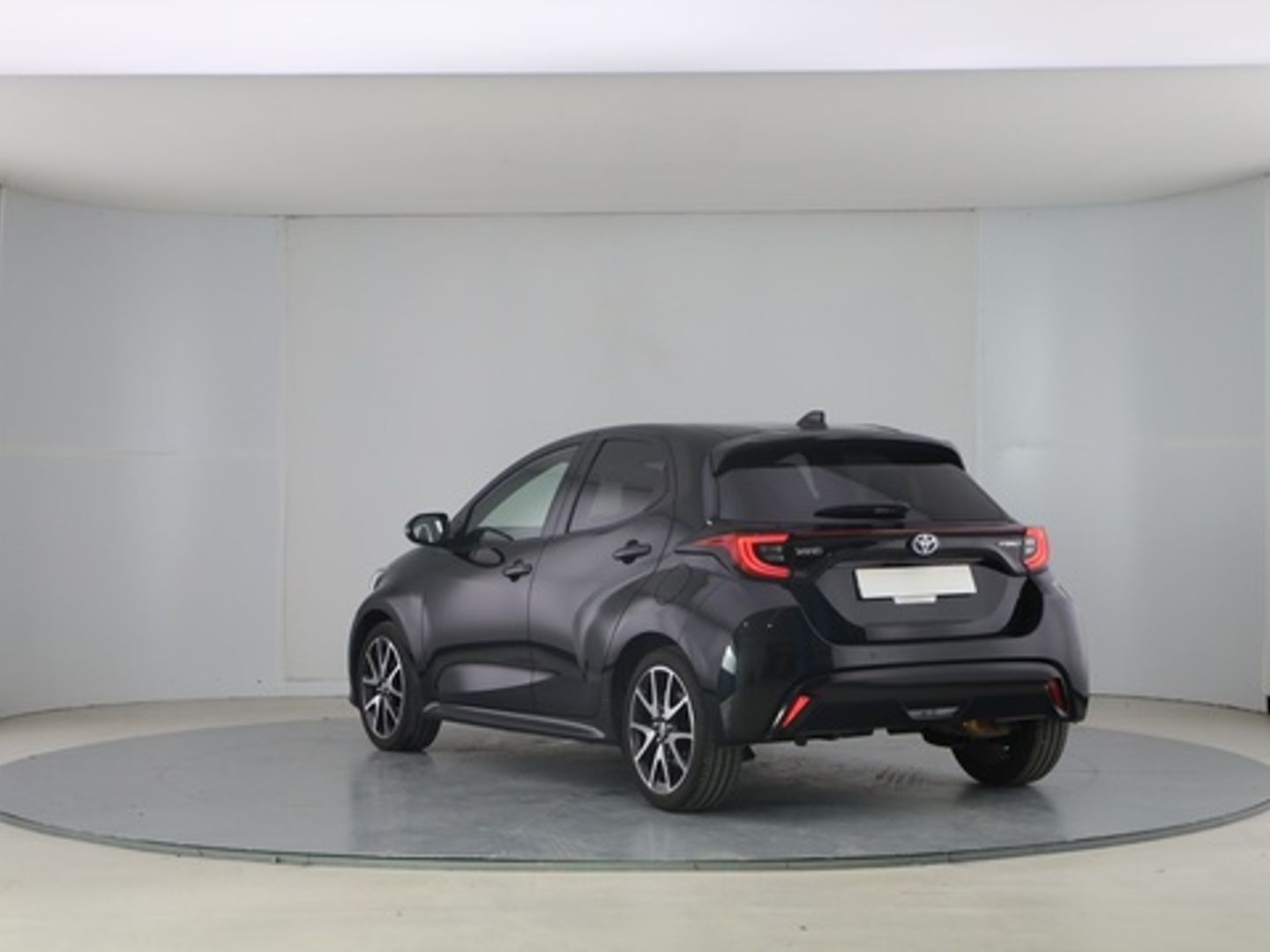 Toyota Yaris 120H Style 85 kW (116 CV)