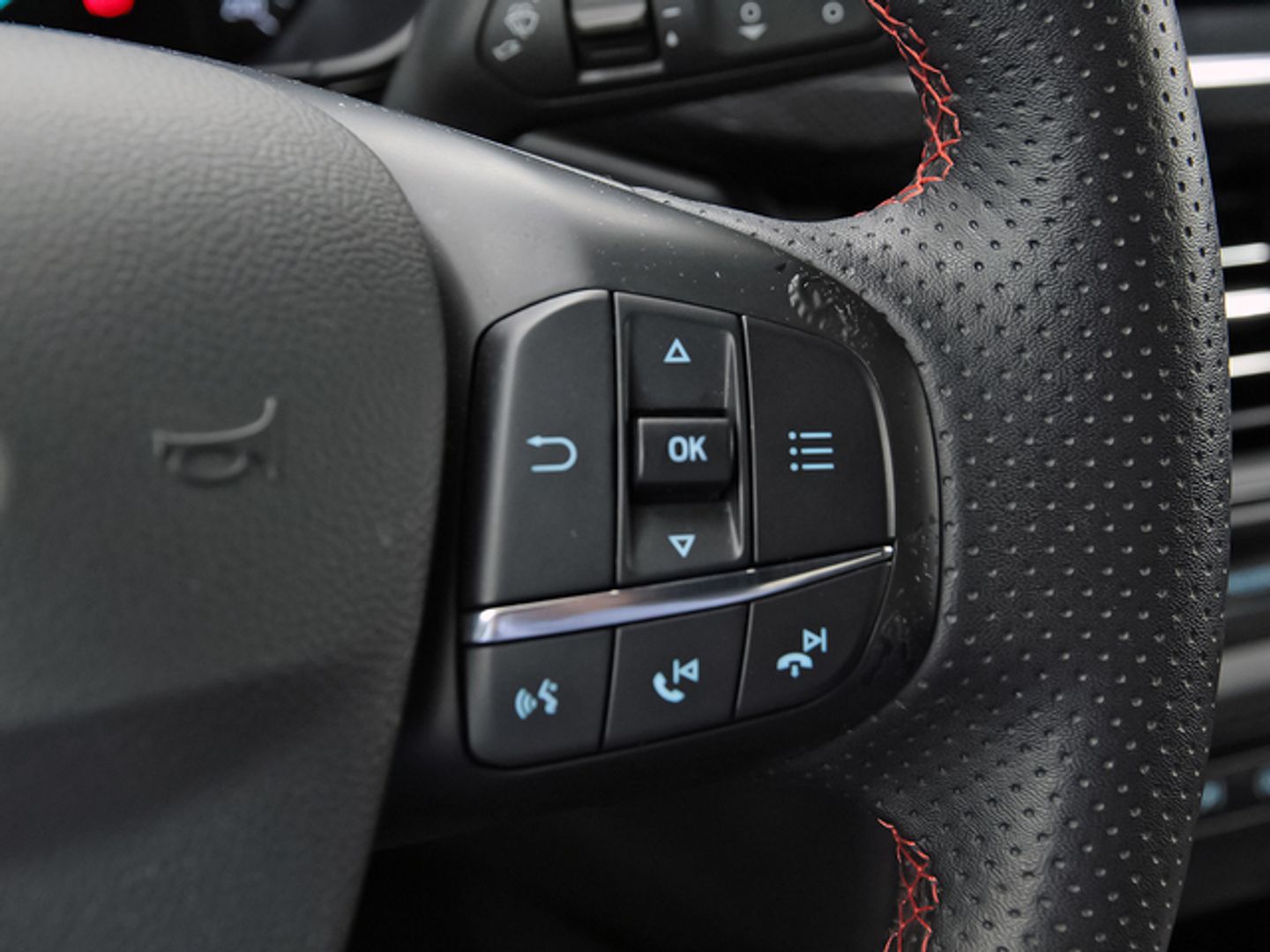 Ford Focus 1.0 Ecoboost MHEV ST-Line 114 kW (155 CV)