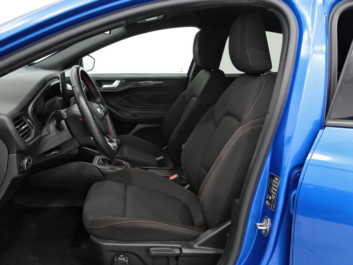 Ford Focus 1.0 Ecoboost MHEV ST-Line 114 kW (155 CV)