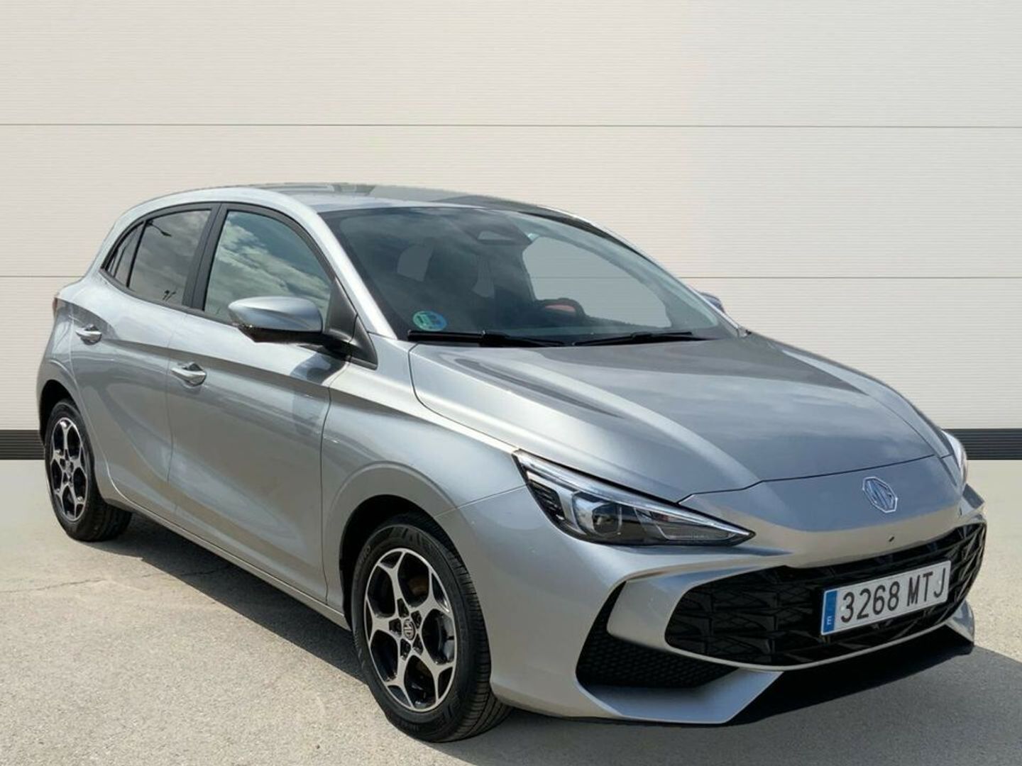 MG MG3 Hybrid+ Luxury 143 kW (195 CV) Gris Plata Compact