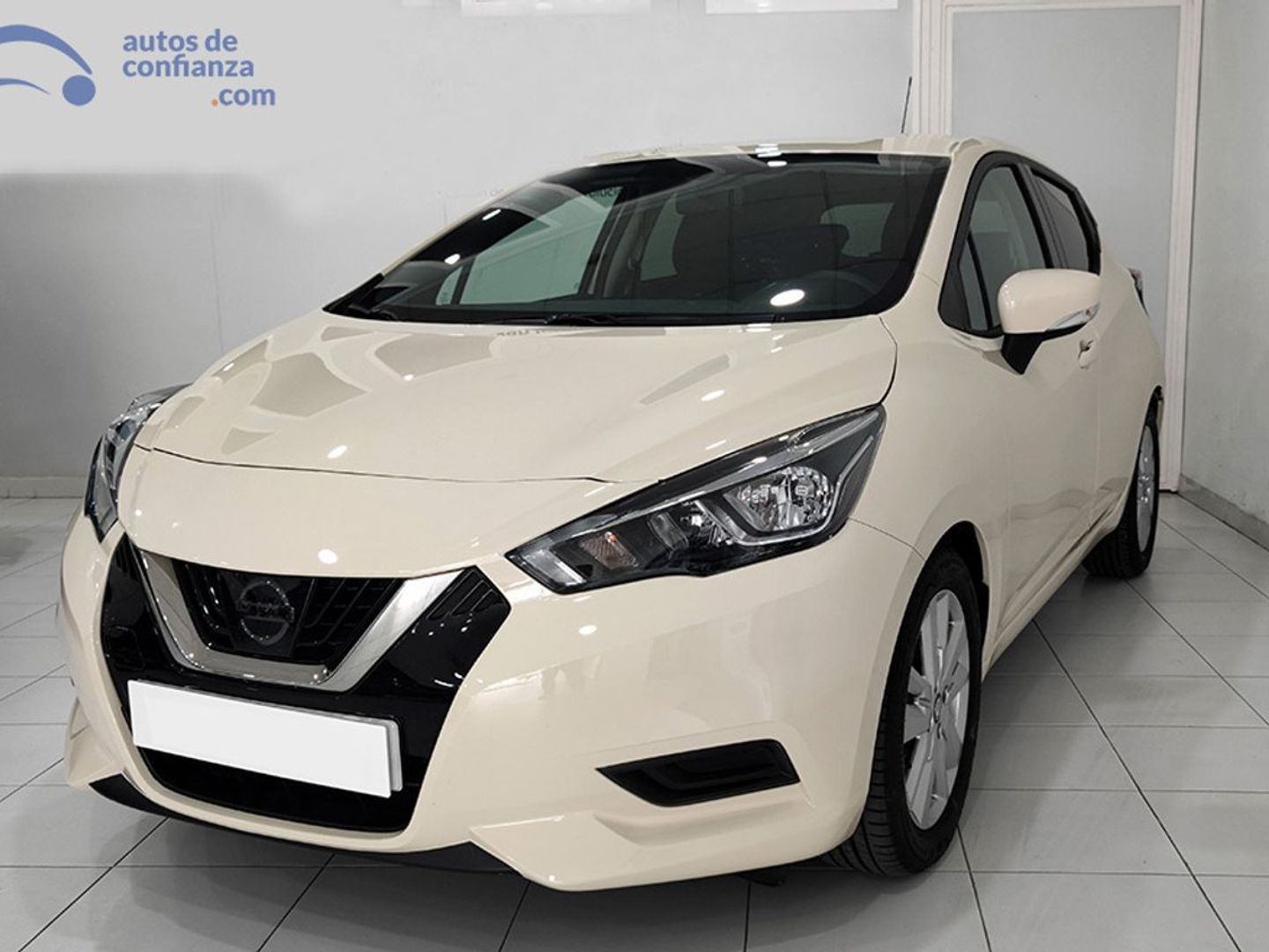 Nissan Micra IG-T Acenta 68 kW (92 CV) Beige Sedan