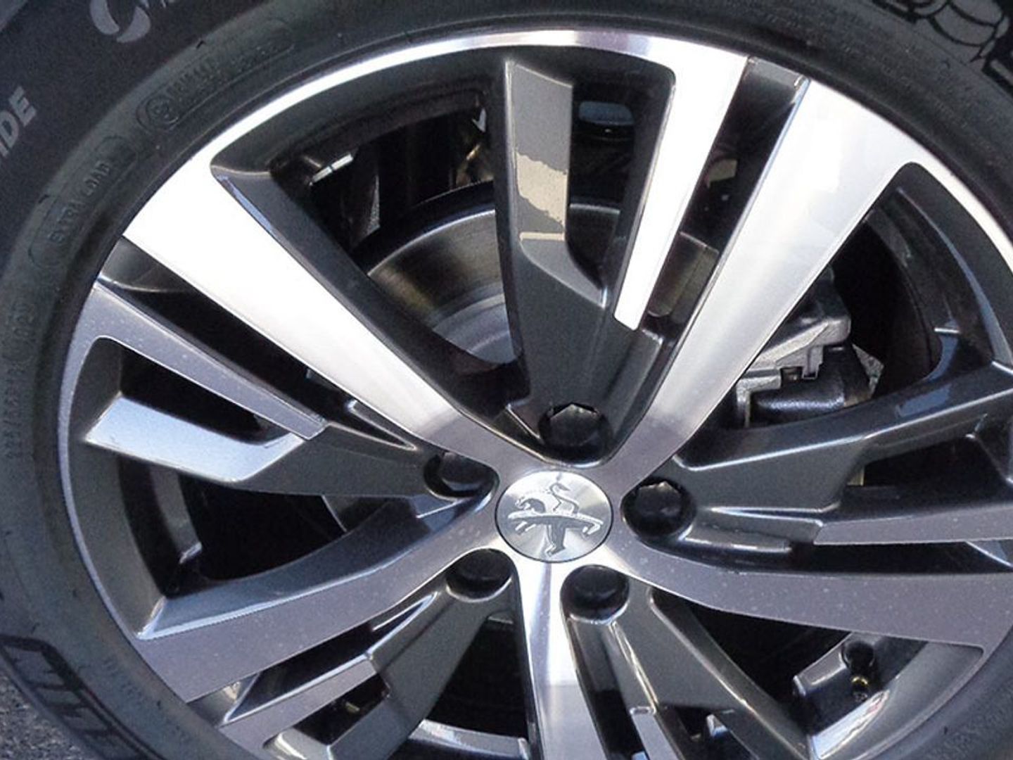 Peugeot 3008 PureTech 130 S&S Allure Pack 96 kW (130 CV)