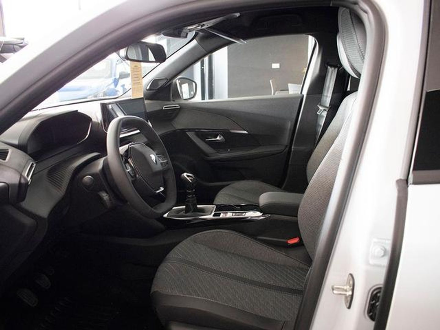Peugeot 2008 PureTech 100 S&S Allure 75 kW (100 CV)