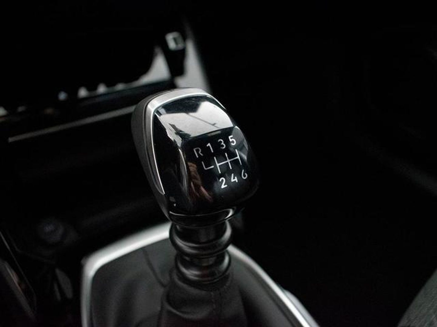 Peugeot 2008 PureTech 100 S&S Allure 75 kW (100 CV)