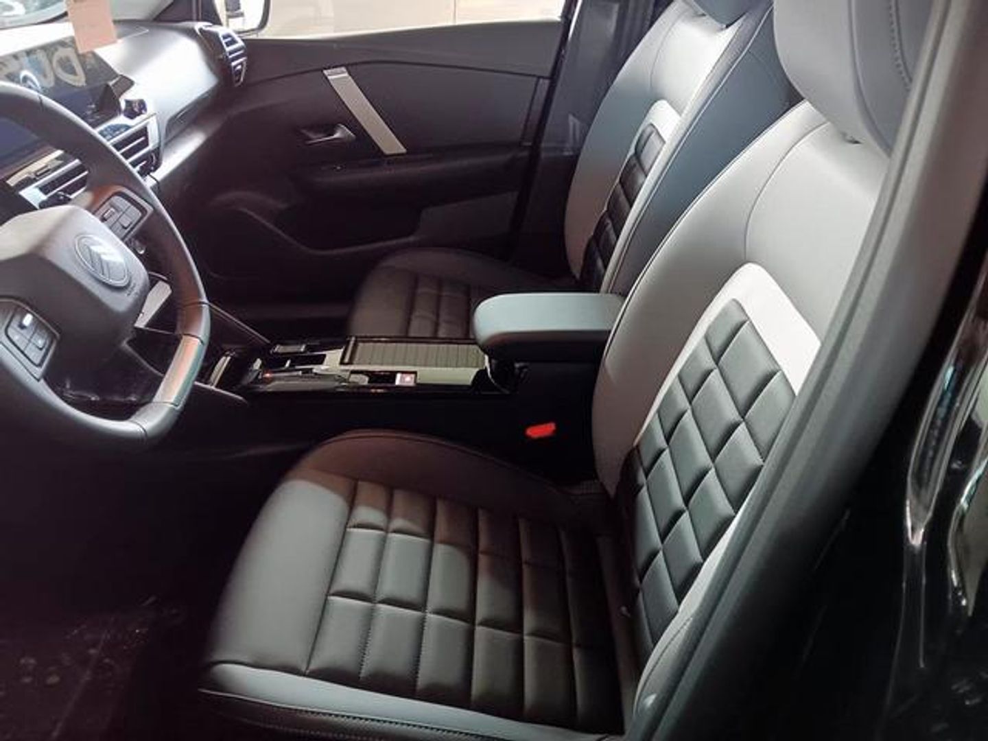 Citroen C4 Hybrid 136 e-DCS6 Max 100 kW (136 CV)