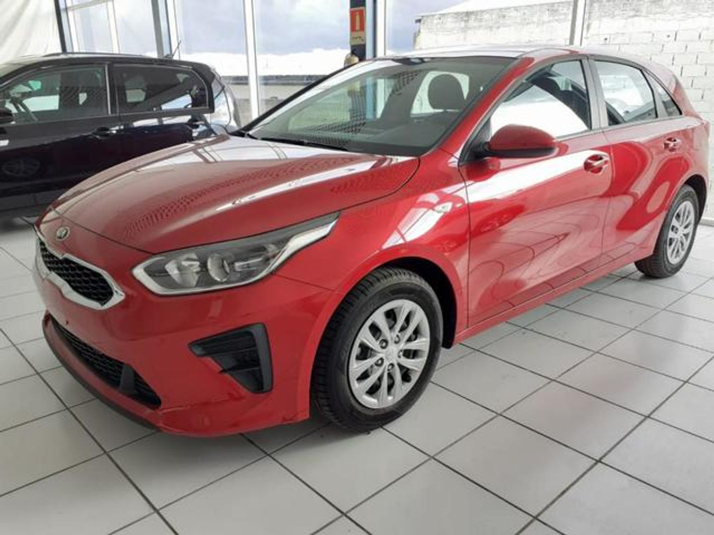 Kia Ceed 1.0 T-GDi Concept 88 kW (120 CV) Rojo Compact