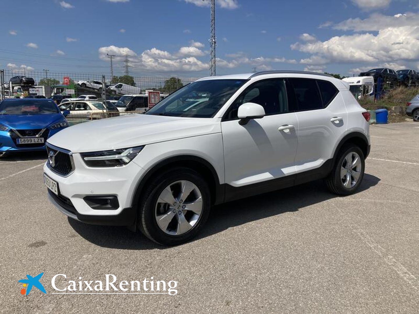 Volvo XC40 T2 Momentum Pro Auto 95 kW (129 CV) Blanco All Terrain / Pick-up