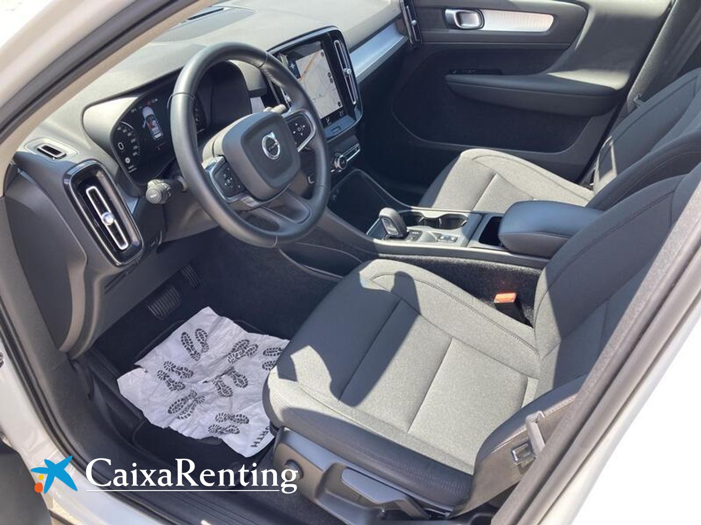 Volvo XC40 T2 Momentum Pro Auto 95 kW (129 CV)