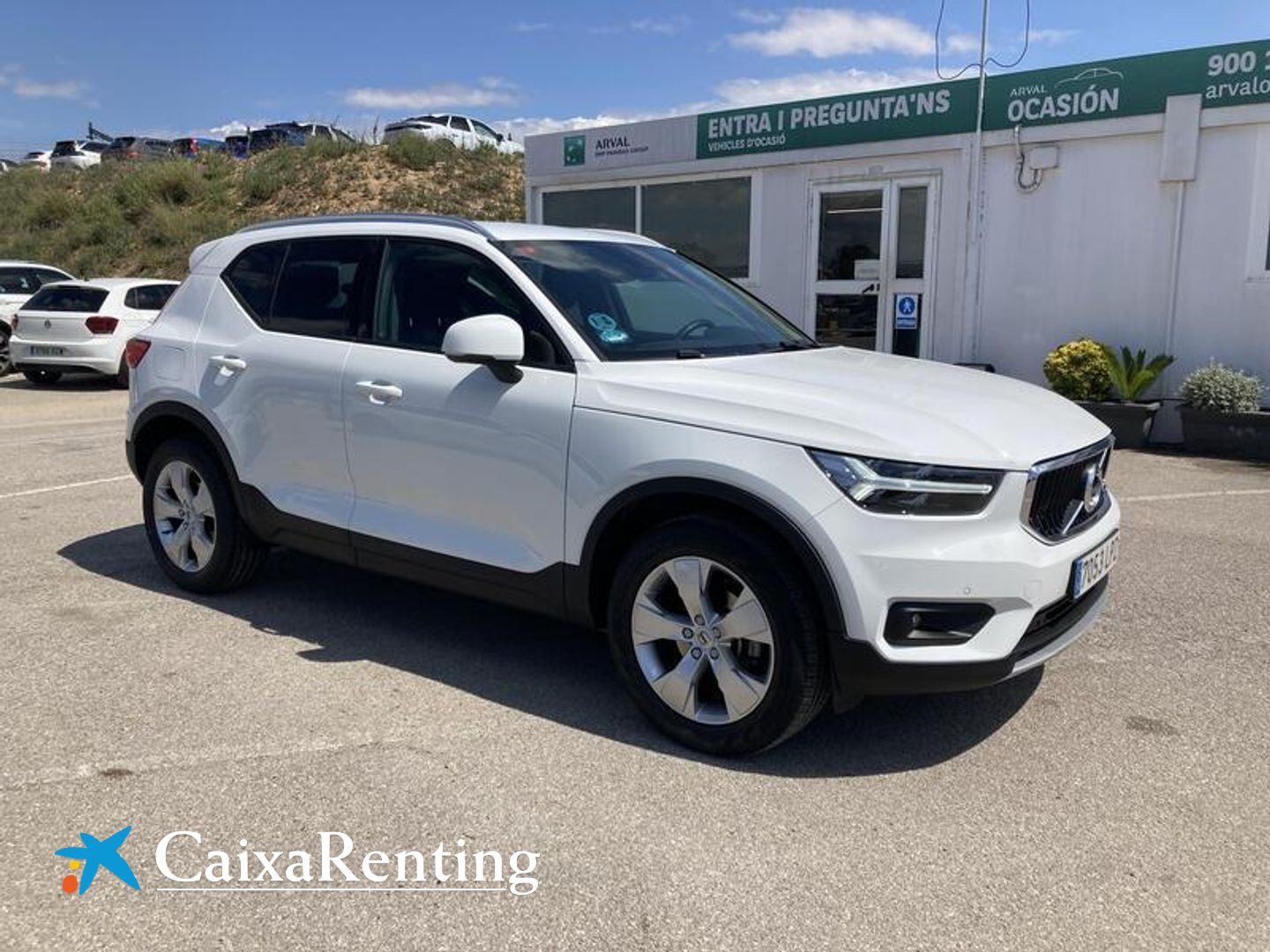 Volvo XC40 T2 Momentum Pro Auto 95 kW (129 CV)