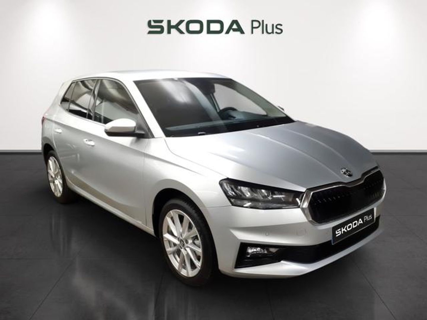 Skoda Fabia 1.0 TSI Selection 85 kW (115 CV) Gris Plata Sedan