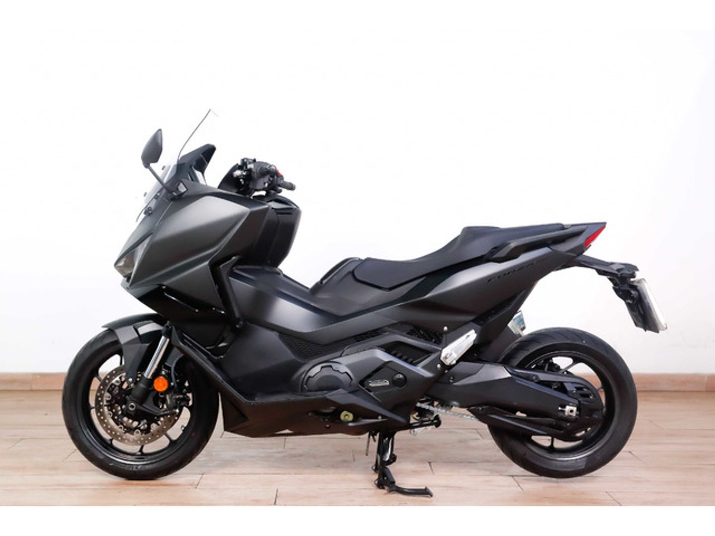 Honda Forza 750