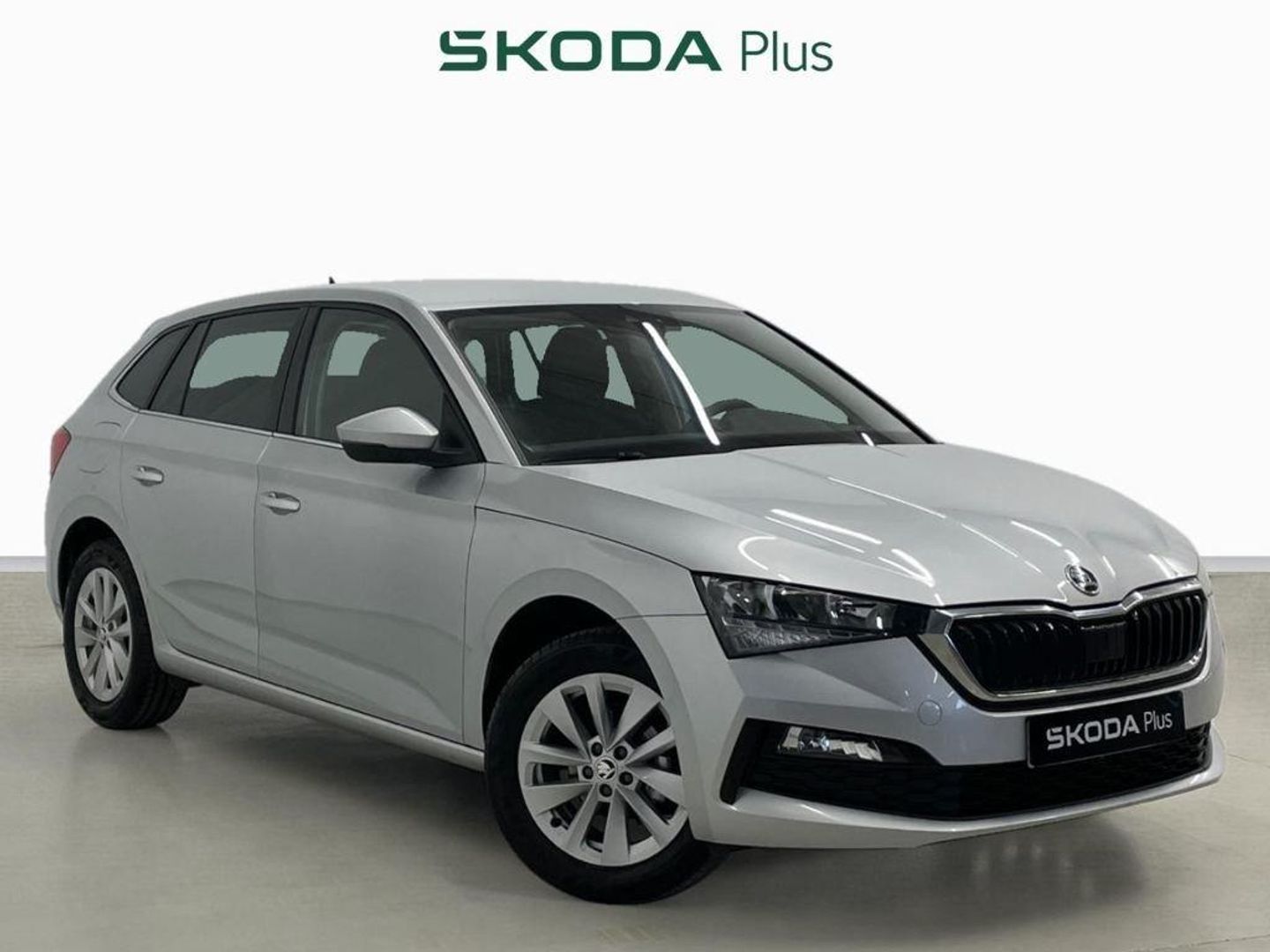 Skoda Scala 1.0 TSI Selection 70 kW (95 CV) Gris Plata Sedan