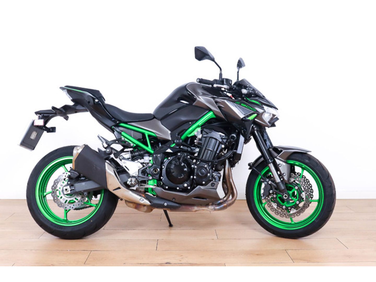 Kawasaki Z900/A2 Negro Motorcycle