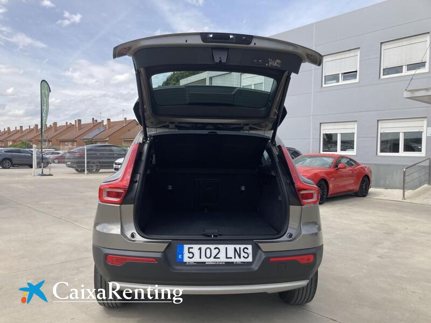 Volvo XC40 T2 Momentum Pro 95 kW (129 CV)