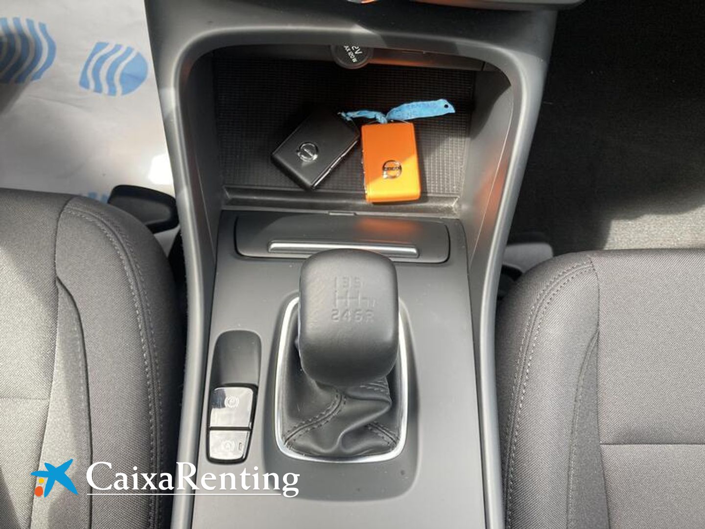 Volvo XC40 T2 Momentum Pro 95 kW (129 CV)