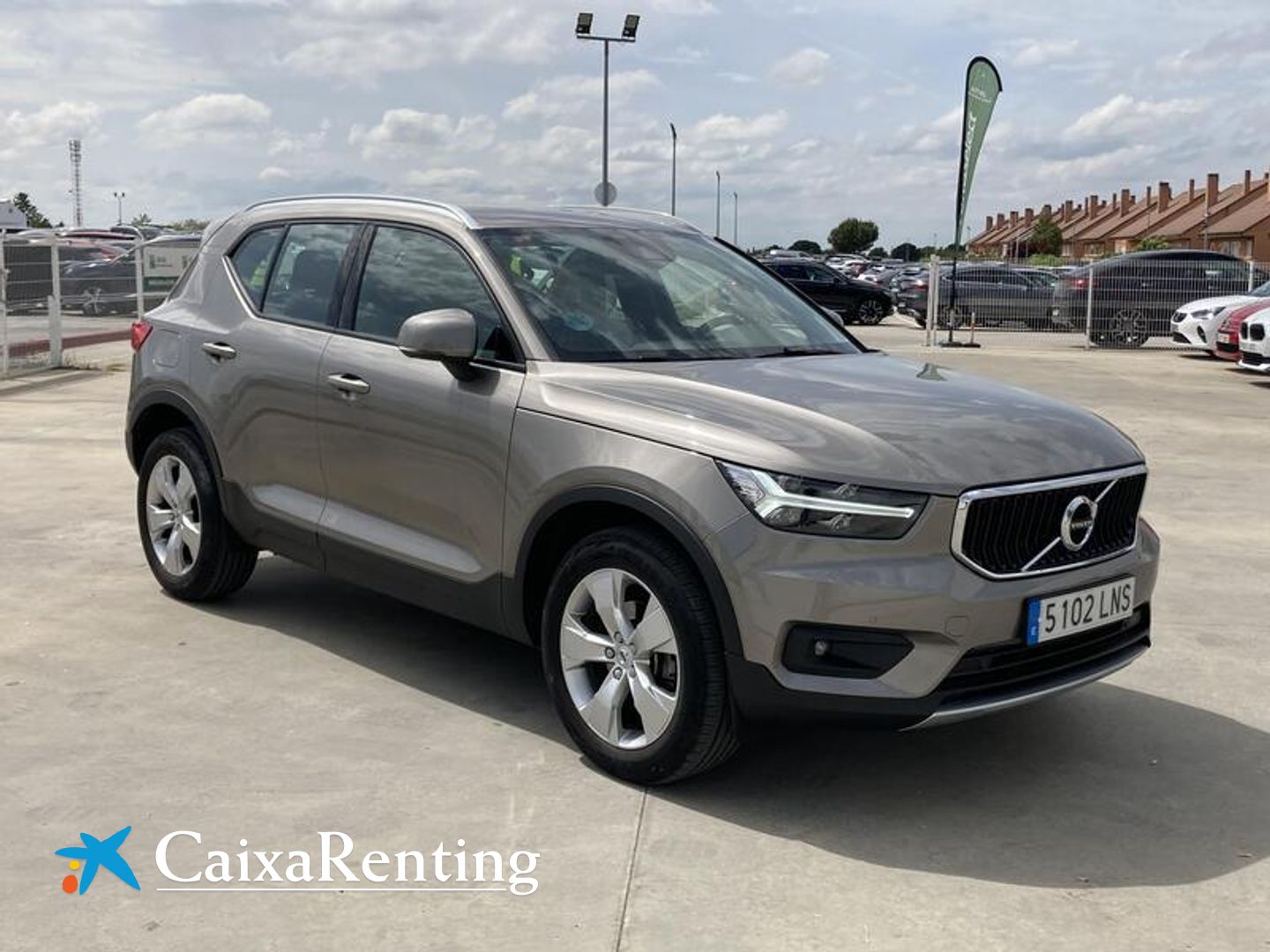 Volvo XC40 T2 Momentum Pro 95 kW (129 CV)