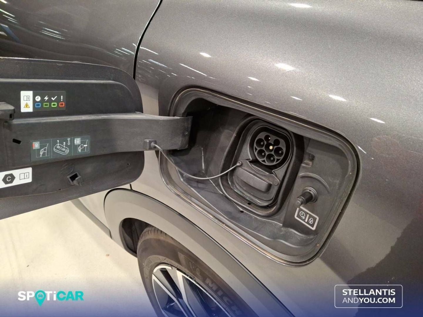 Citroen ë-C4 50kW eléctrico Feel Pack 100 kW (136 CV)
