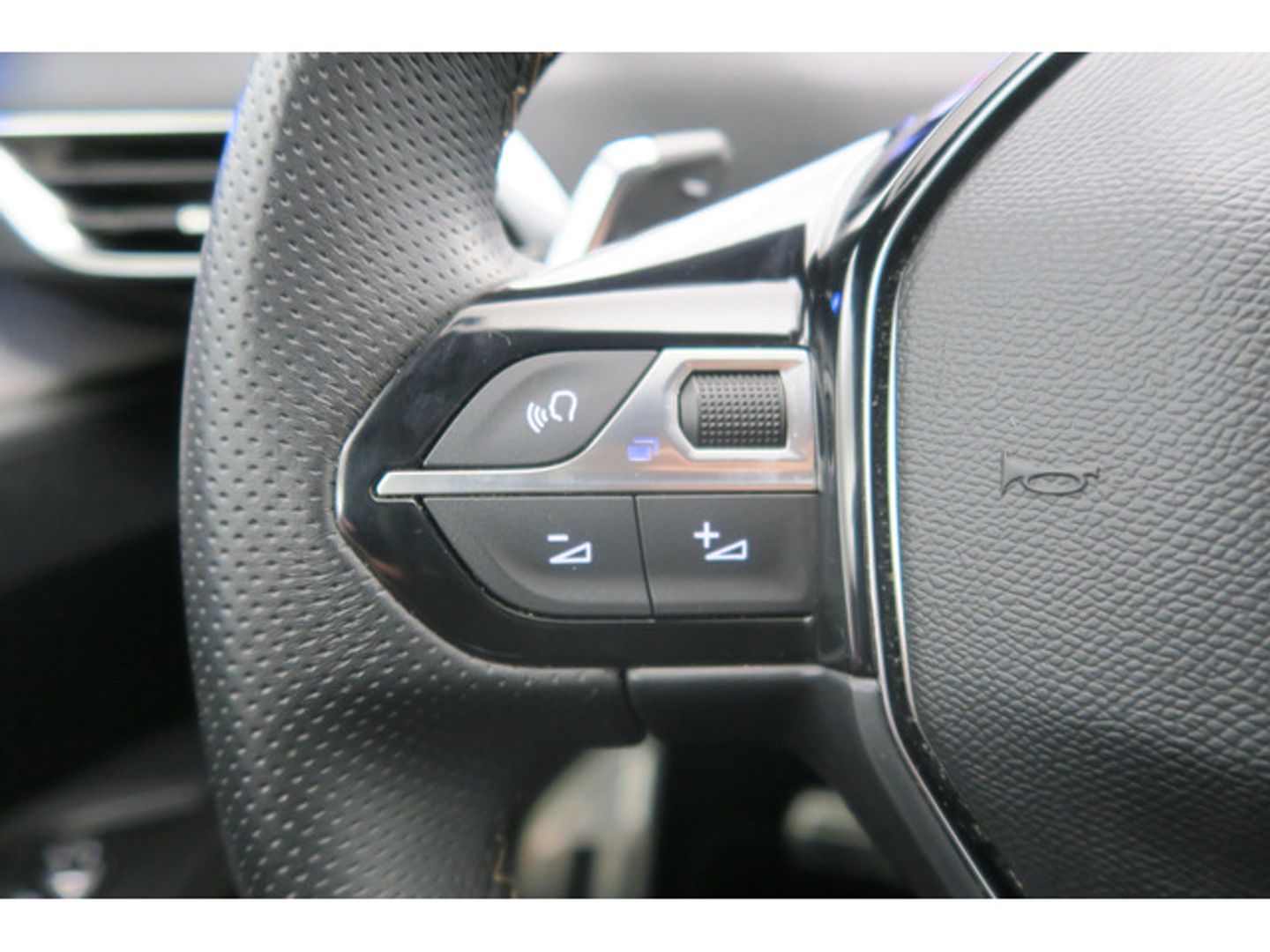 Peugeot 3008 BlueHDi 130 S&S GT EAT8 96 kW (130 CV)