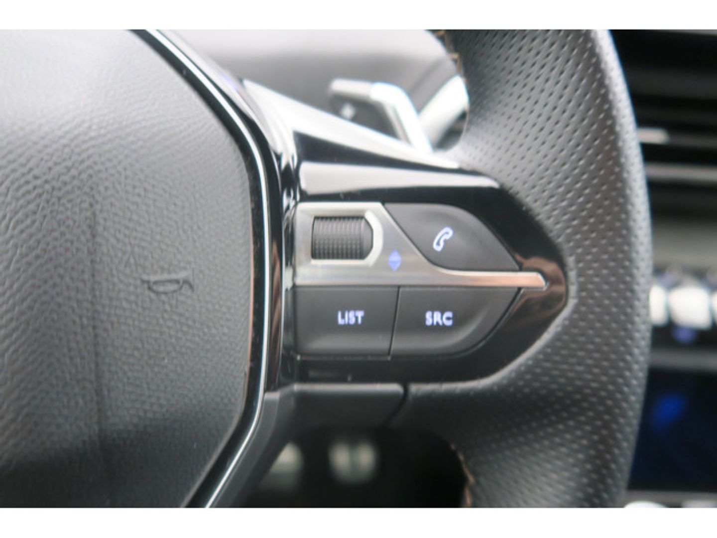 Peugeot 3008 BlueHDi 130 S&S GT EAT8 96 kW (130 CV)